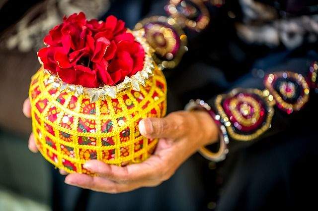 Why a “big fat Indian wedding” is not a good idea?