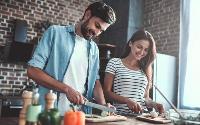 couple cooking