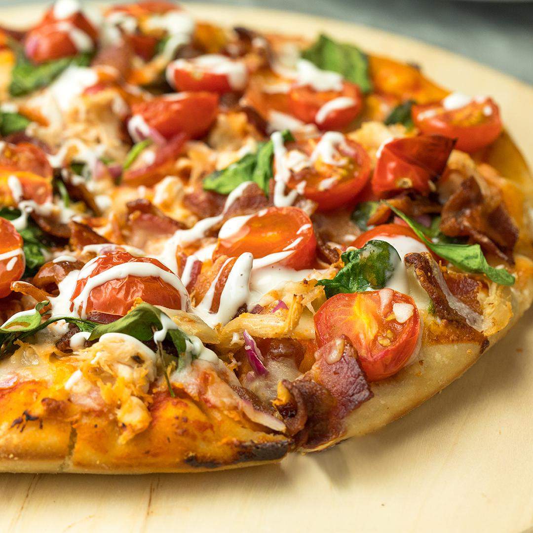 Top 7 Benefits of Ordering Pizza Online