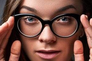 glasses for Dark Skin Tone