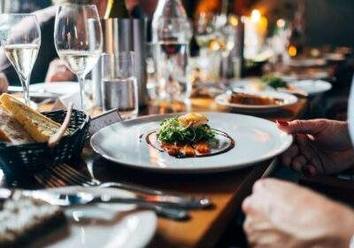 How to Become a Successful Restauranteur 